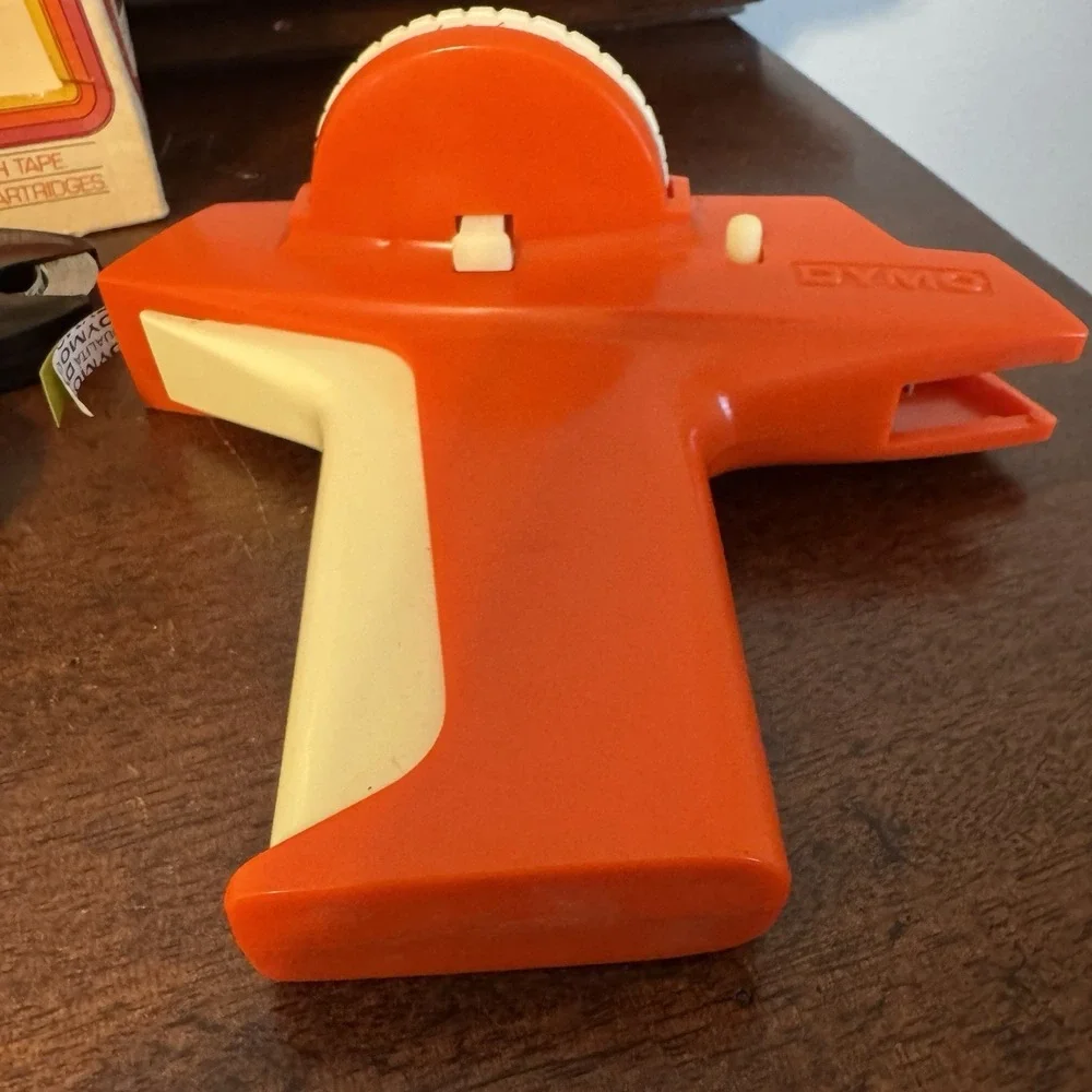RARE TAPE ROLLS Vintage Dymo 1800 Handheld Label Maker Tapewriter Orange Plastic
